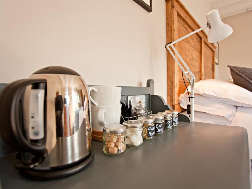 Grove Park Bed & Breakfast Newport  Bagian luar foto